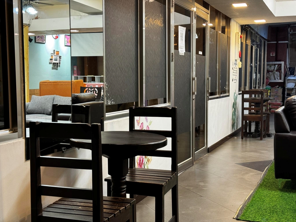 フィリピン留学 Cebu21 - Wales-Student Lounge-7